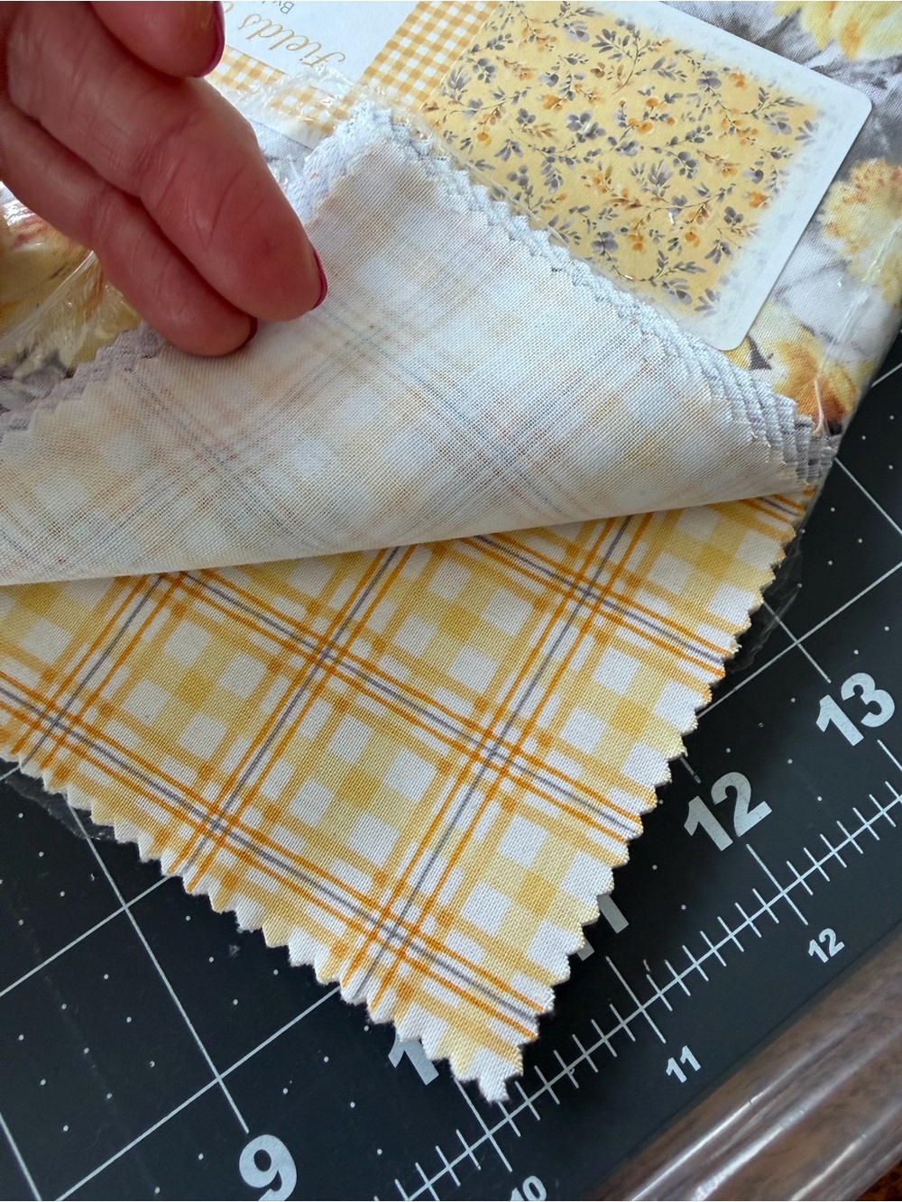 Fields Of Gold….Layer Cake, 10in Squares Fabric/Material - Picture 10 of 13